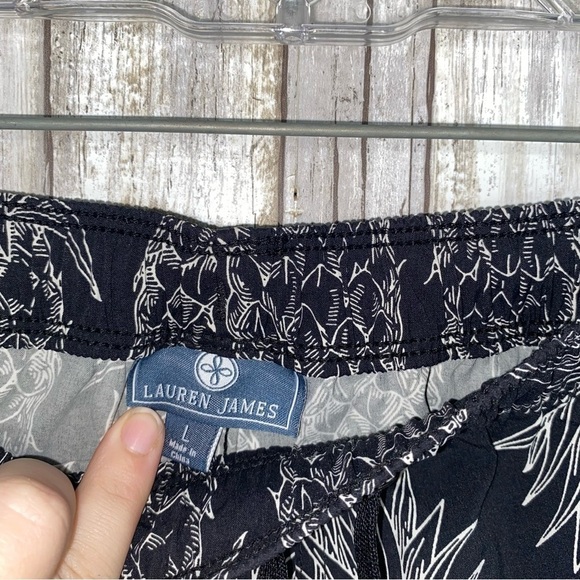 Lauren James Black Pineapple Shorts - Picture 4 of 5